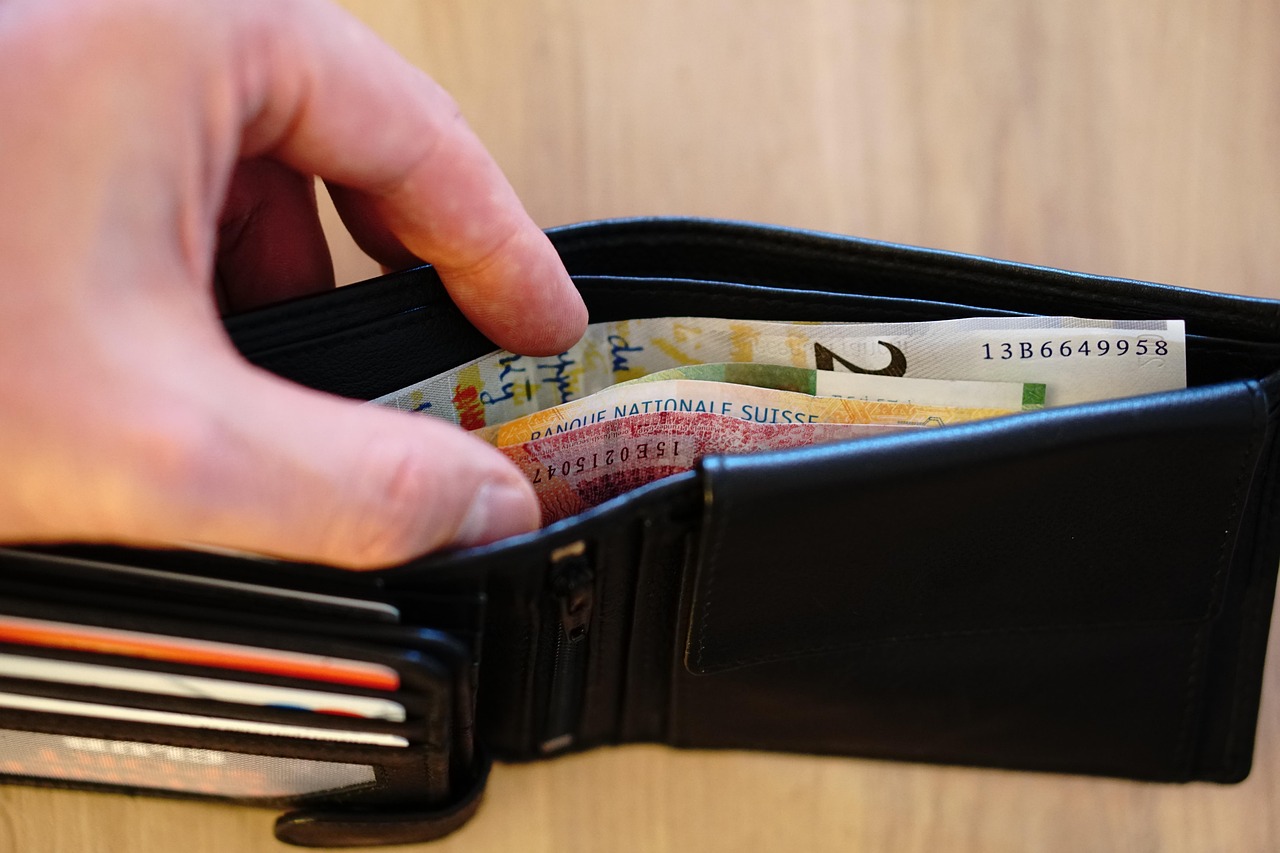 wallet-3406959_1280.jpg